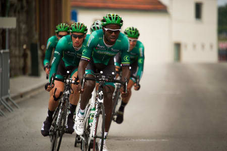 SPAREBLUSS: Team Europcar hadde ikke tatt med seg temposyklene til Norge, og nøyde seg med tempobøyle og vanlige hjul. Det holdt til 13. plass.