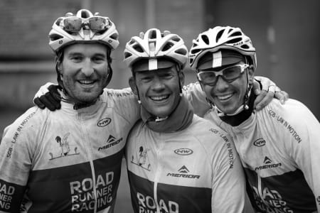 ETTER: RR Racing etter de kom i mål. Sistemann slet med knokkelfrost da bildet ble tatt. Foto: Pål Laukli