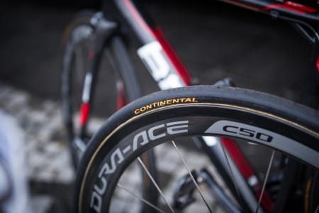 TJUKKAS: BMC kjørte Continental Competition med 25mm dekkbredde på stort sett hele laget.