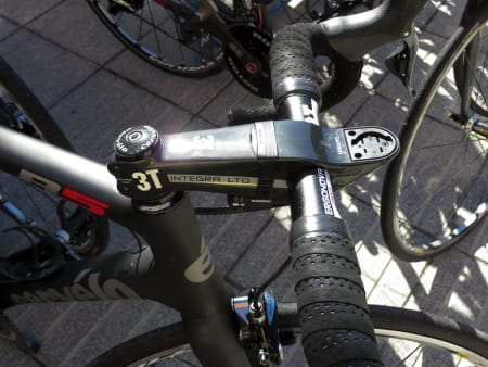 <b>SPURTFRONT:</b> Tyler Farrar går for 3Ts integra-stem som integrerer Garminfestet i selve stemen.