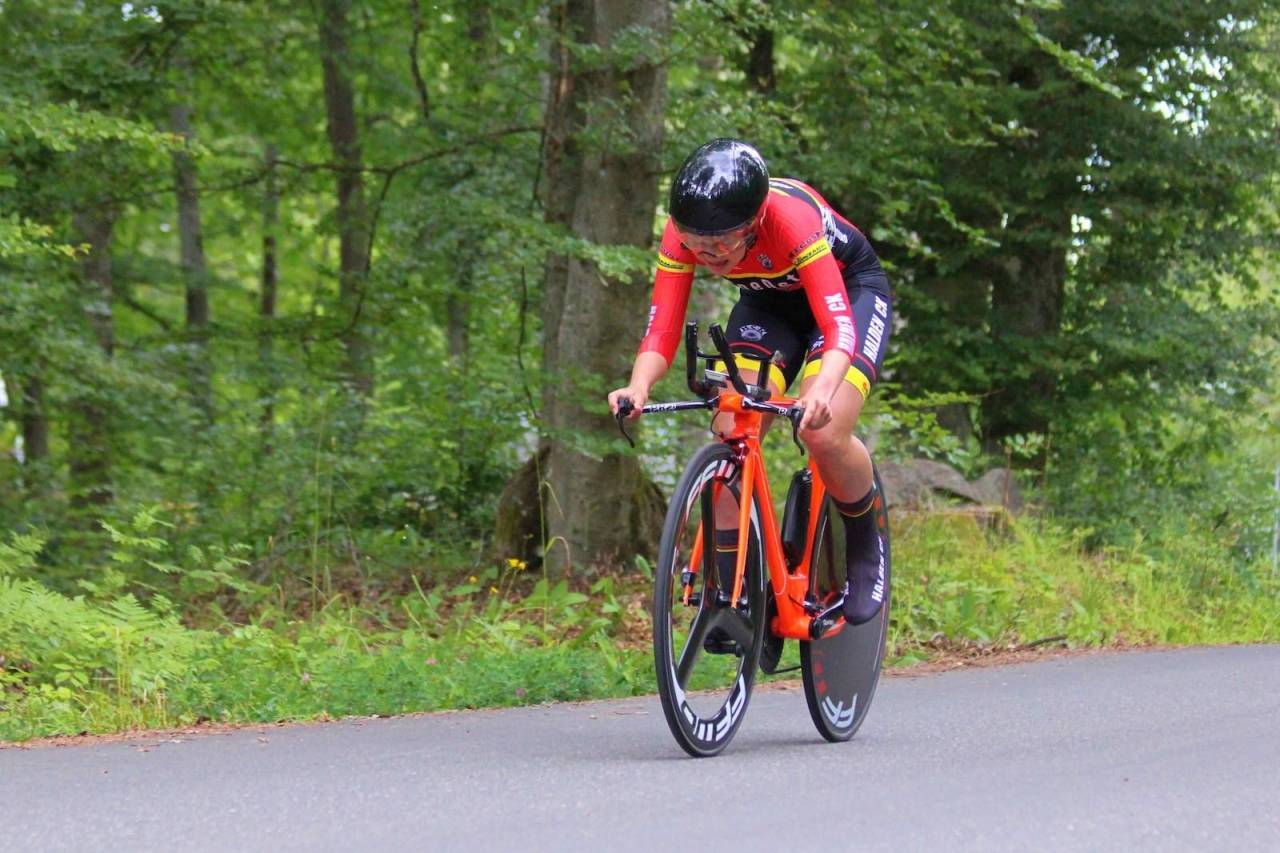 TOPP 10: Elise Marie Olsen var beste norske junior i dameklassen, og topp ti totalt på den 3.2 kilometer lange prologen i U6 mandag kveld. Foto: Bjørn A. Olsen