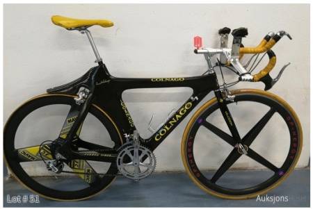 SAMLEOBJEKT: Colnago-sykkelen på dagens politiauksjon er ekstremt sjelden vare.
