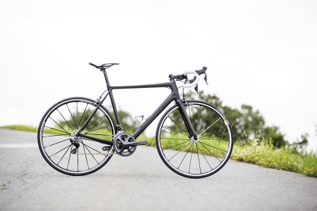 Rose X-Lite Team er her utstyrt med Ultegra Di2 og Mavic Ksyrium SLS C.