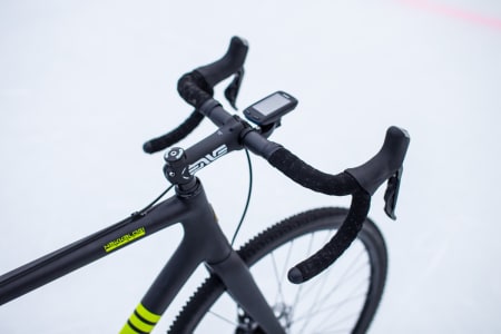 ENVE-cockpit med 120 mm stem og compact bend (79 mm reach og ca 127 mm drop).