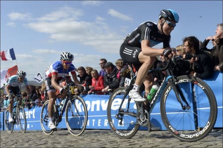 MÅ HA DET: Høyprofilshjul, altså. Men hvorfor? Edvald har det jo, eller finnes det bedre grunner? Foto: Cor Vos.