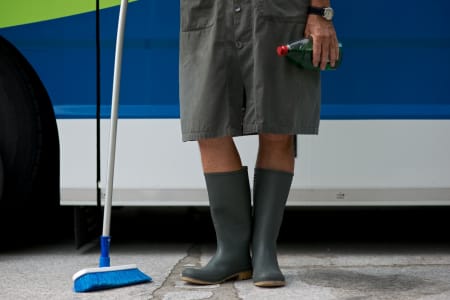 HERLIG MOTE #1: Gummistøvler og lagerfrakk. Uslåelig kombinasjon!